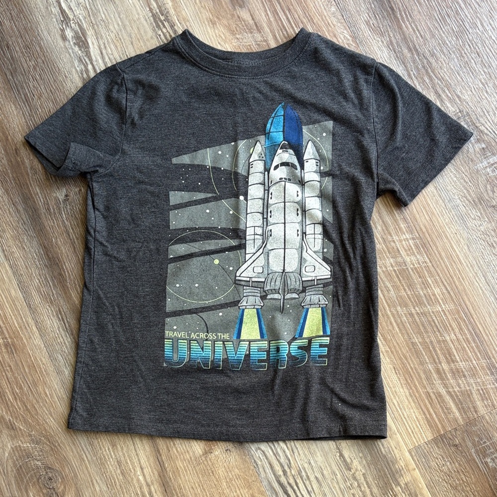 Cat & Jack Dark Gray Space Shuttle Graphic Tee with Blue & Yellow Accents